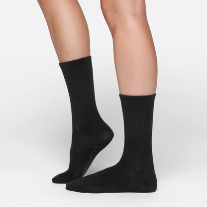 RIBBED CREW SOCK | SOOT