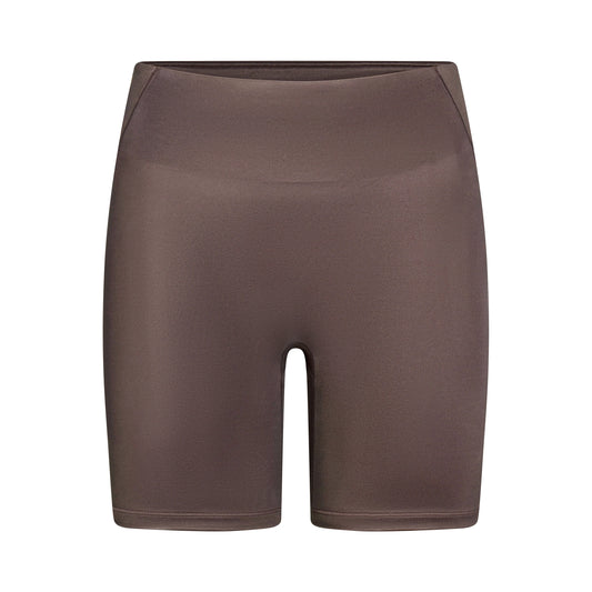 NikeSKIMS SATIN SHINE BONDED WAIST 7" BIKER SHORT | RESIN