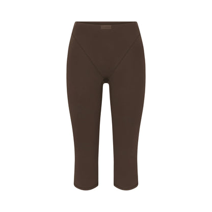 NikeSKIMS MATTE 17" V-LINE CAPRI LEGGING | DARK SEPIA