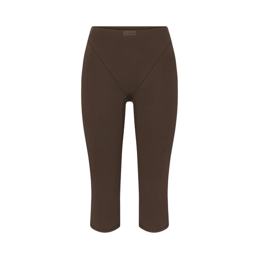 NikeSKIMS MATTE 17" V-LINE CAPRI LEGGING | DARK SEPIA
