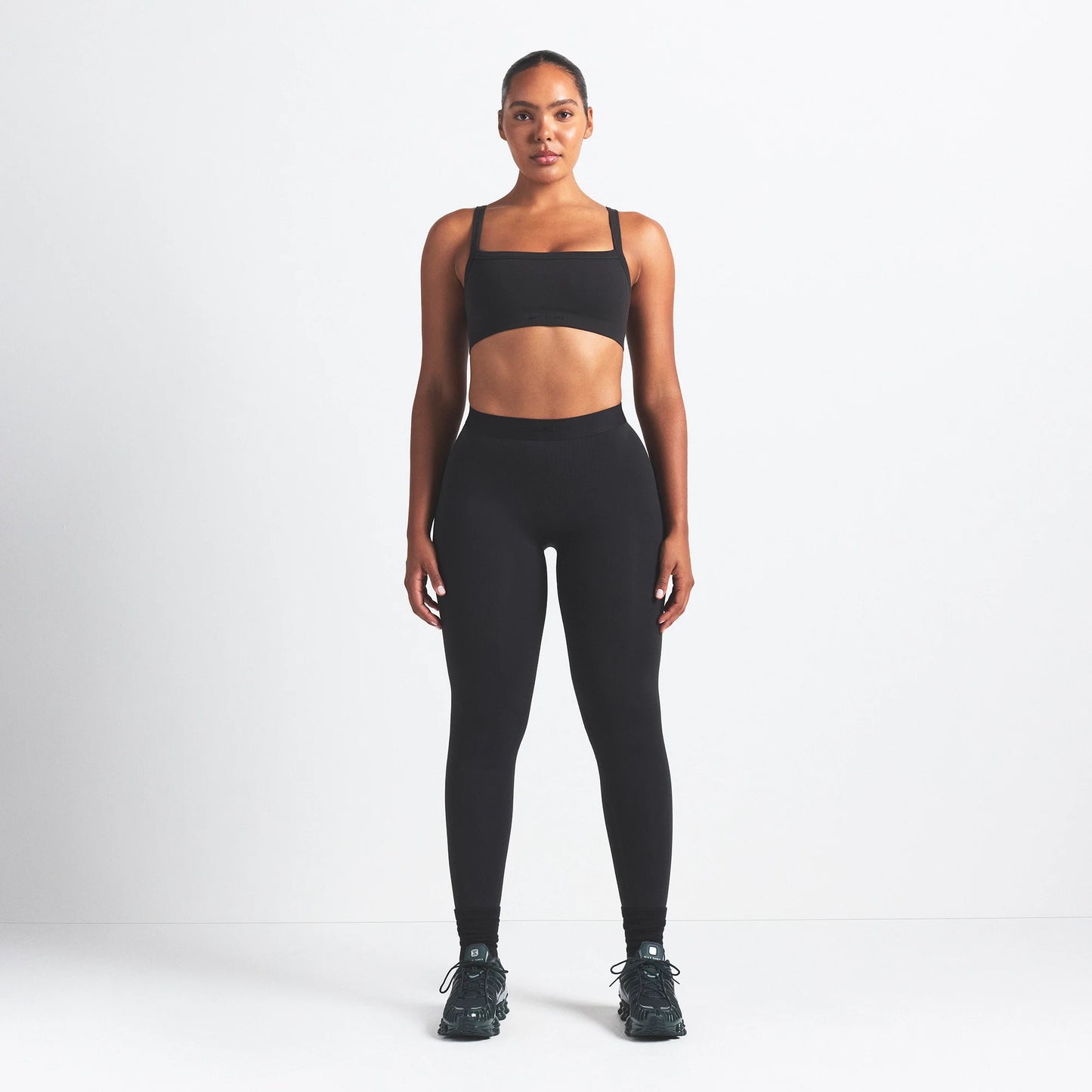 NikeSKIMS VINTAGE SEAMLESS CAMI BRA | OBSIDIAN
