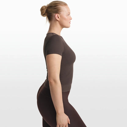 NikeSKIMS RIBBED SEAMLESS BABY T-SHIRT | PHOENIX