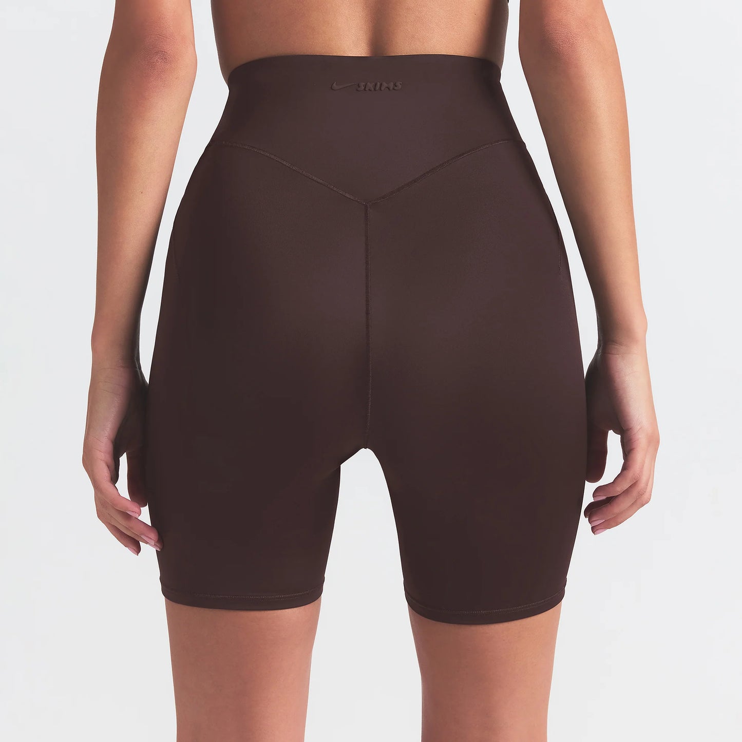 NikeSKIMS SHINE BONDED WAIST 5" BIKER SHORT | PHOENIX