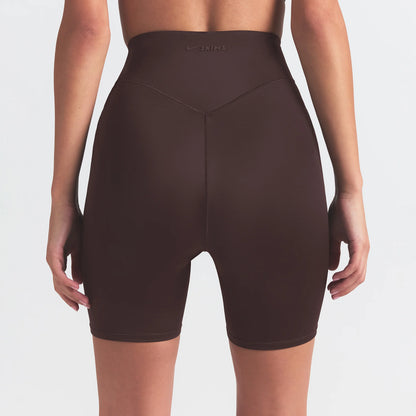 NikeSKIMS SHINE BONDED WAIST 5" BIKER SHORT | PHOENIX