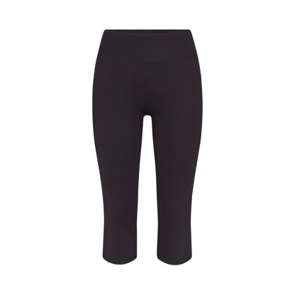 NikeSKIMS MATTE 17" CAPRI LEGGING | OBSIDIAN