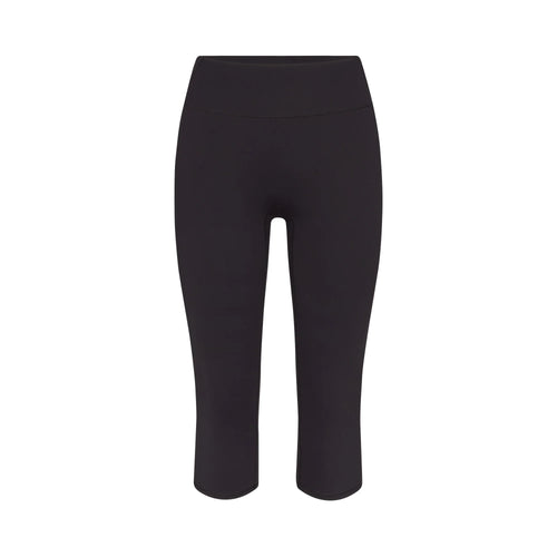 NikeSKIMS MATTE 17" CAPRI LEGGING | OBSIDIAN