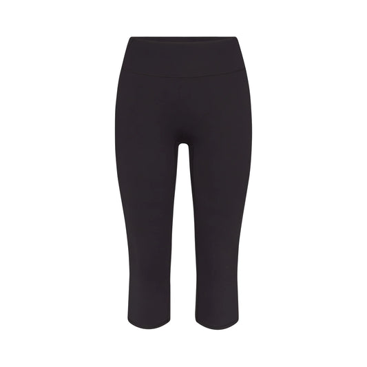 NikeSKIMS MATTE 17" CAPRI LEGGING | OBSIDIAN