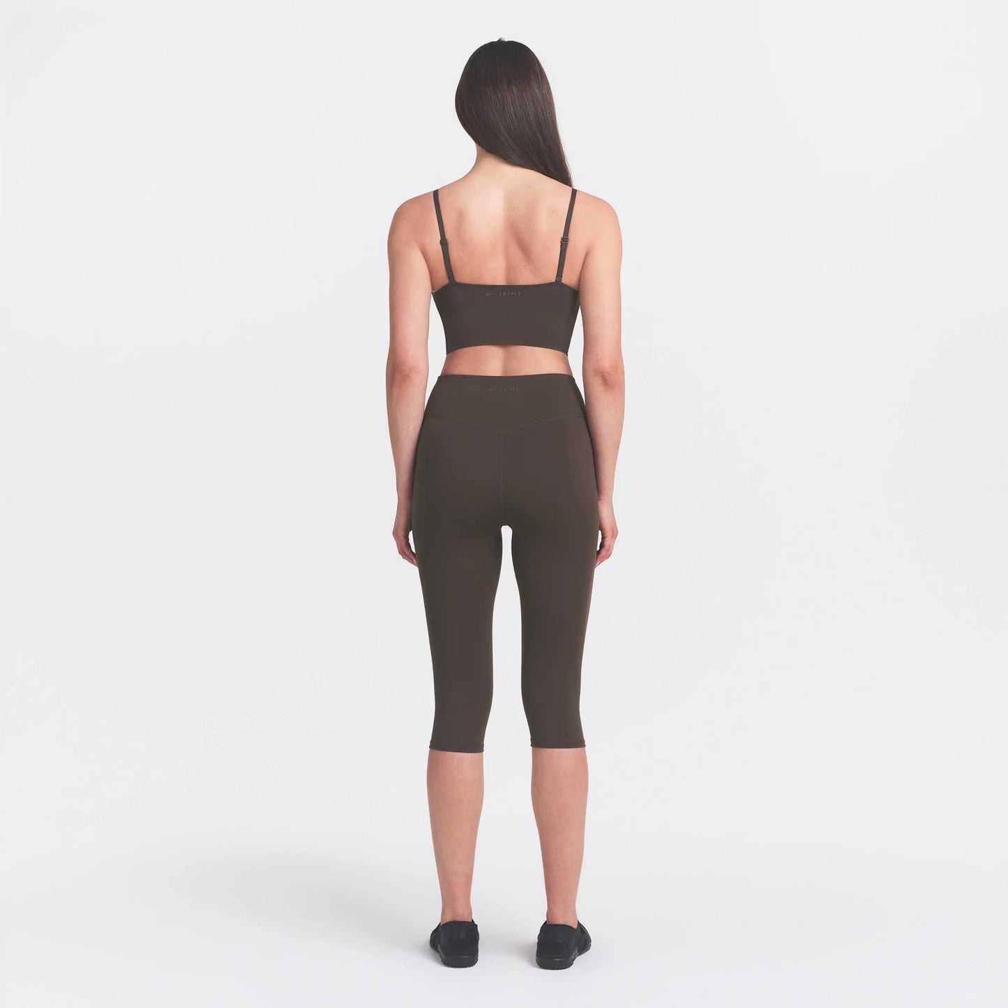 NikeSKIMS MATTE 17" CAPRI LEGGING | DARK SEPIA