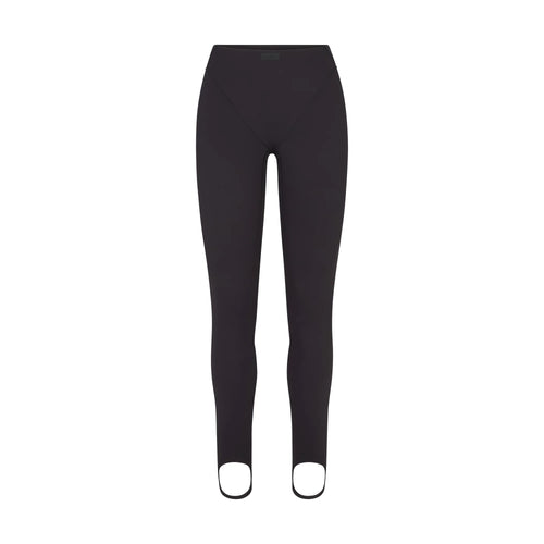 NikeSKIMS MATTE V-LINE STIRRUP LEGGING | OBSIDIAN