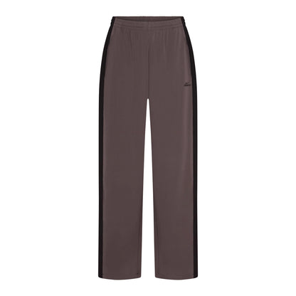 NikeSKIMS STRETCH KNIT WIDE LEG PANT | RESIN