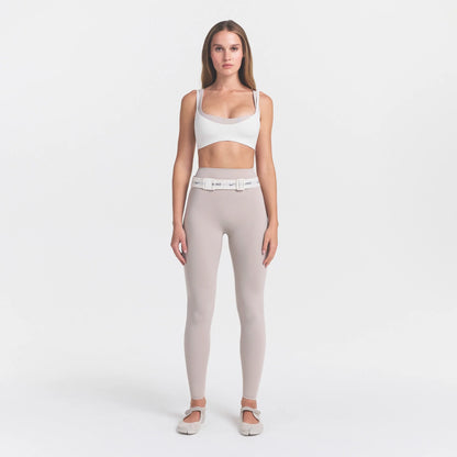 NikeSKIMS STUDIO STRETCH 26" LEGGING | LINEN