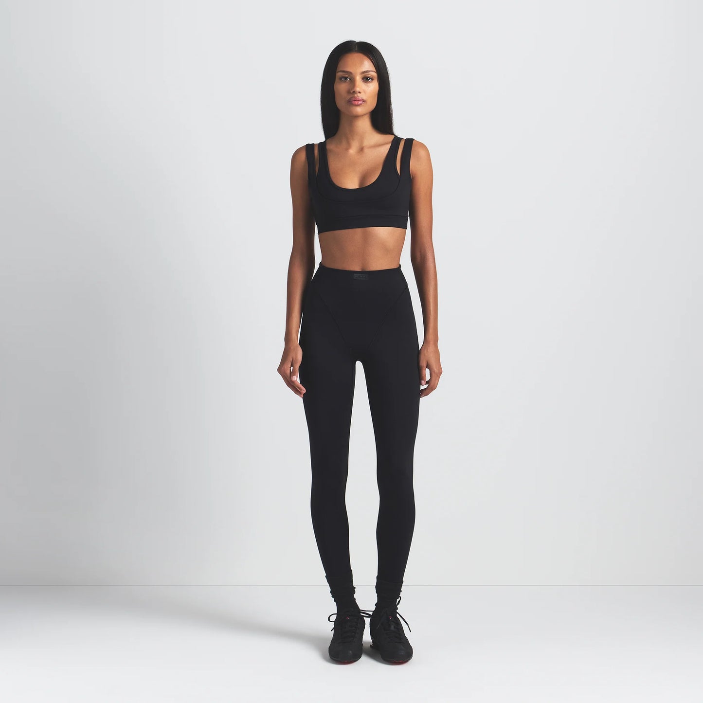 NikeSKIMS MATTE V-LINE 26" LEGGING | OBSIDIAN