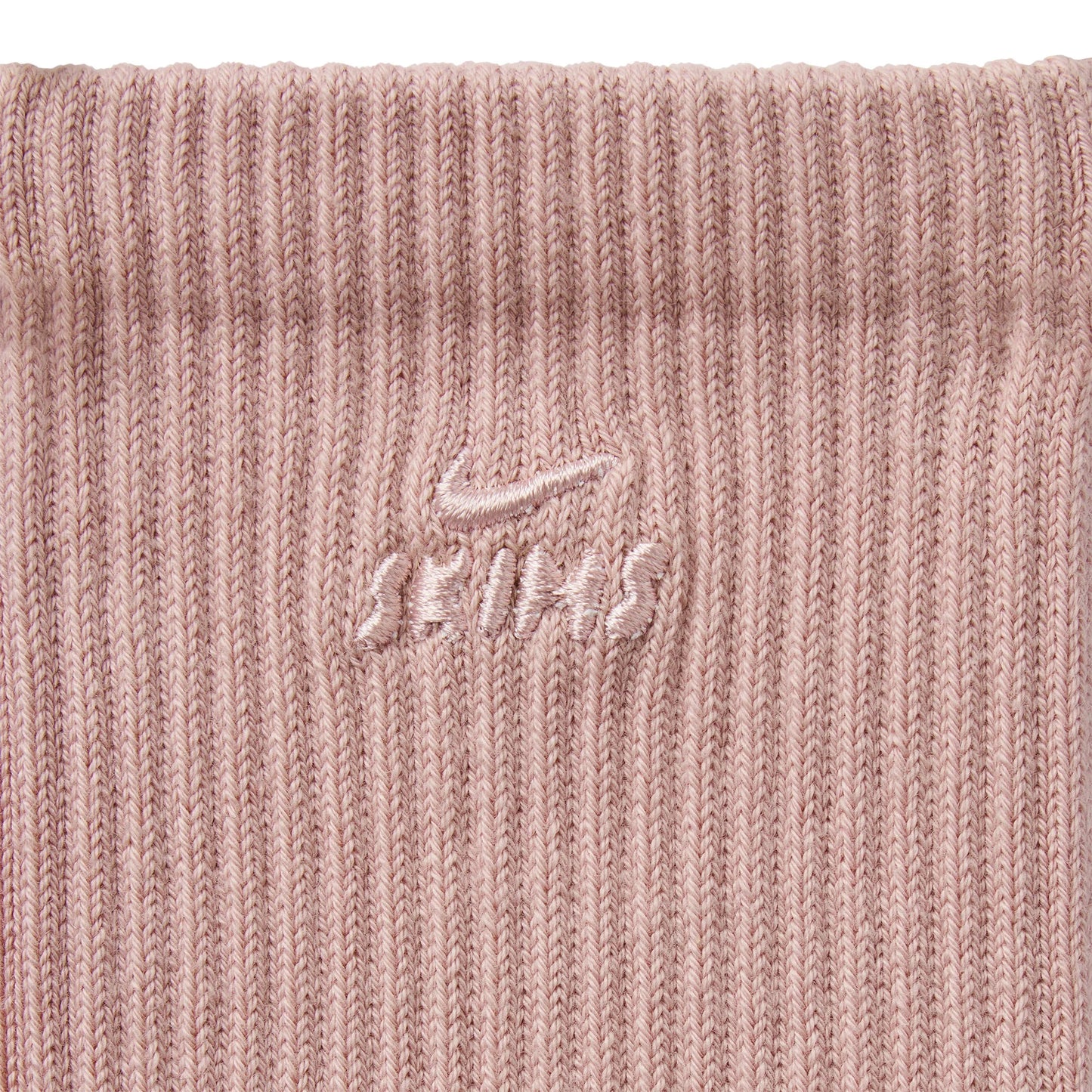 NikeSKIMS ACCESSORIES DRI-FIT™ PILATES GRIP CREW SOCK | HIMALAYAN