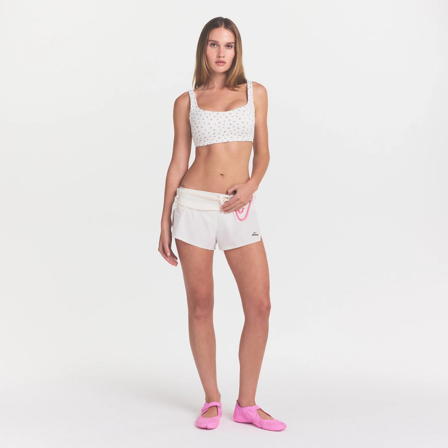 NikeSKIMS MATTE SCOOP NECK BRA | DITSY FLORAL PRINT