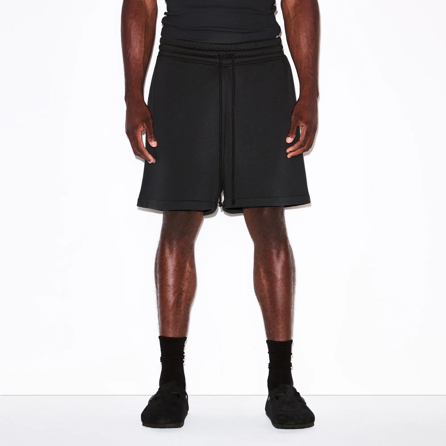 FLEECE LOUNGE MENS RELAXED SHORT | WASHED ONYX