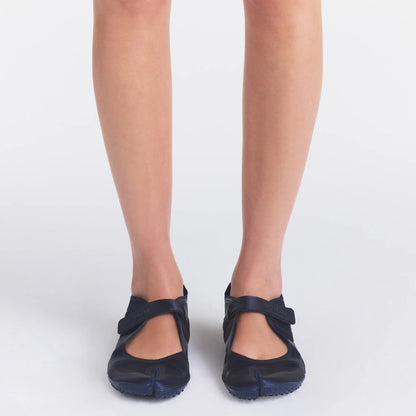 NikeSKIMS FOOTWEAR RIFT SATIN | NAVY