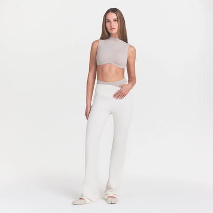 NikeSKIMS MATTE SLIM FLARE LEGGING | IVORY