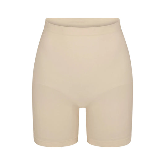SEAMLESS SCULPT MID THIGH SHORT | SAND