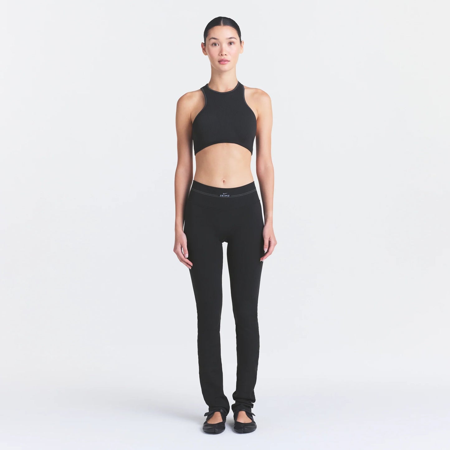 NikeSKIMS RIBBED SEAMLESS RACER FRONT BRA | OBSIDIAN