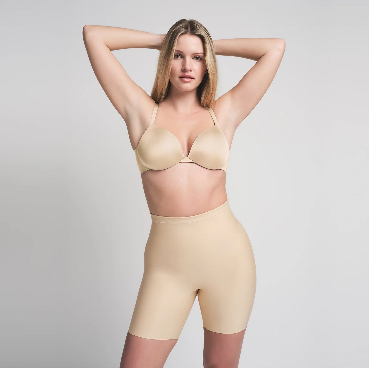 SKIMS BODY CORE SCULPT MID RISE SHORT | SAND