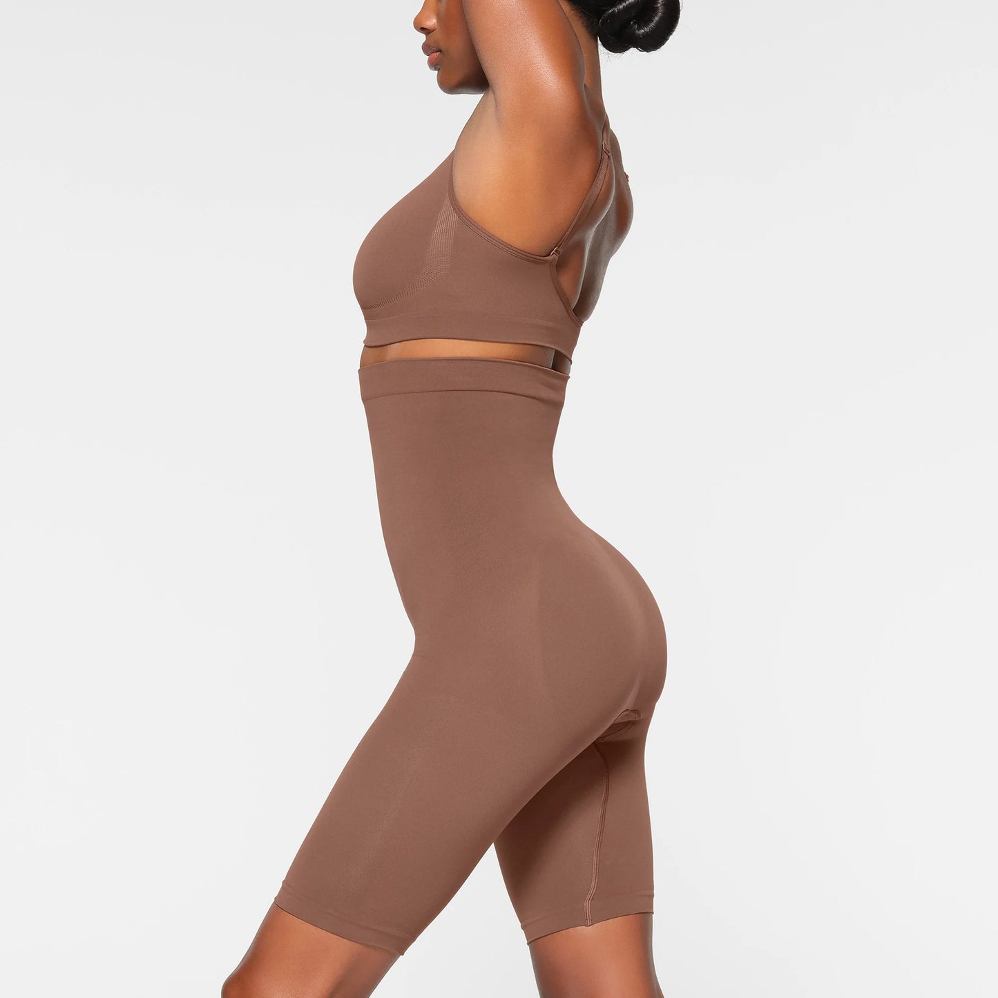 SEAMLESS SCULPT HIGH-WAISTED ABOVE THE KNEE SHORT | JASPER