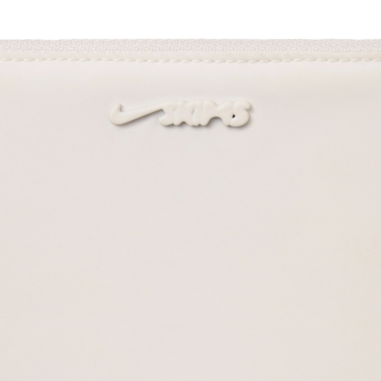 NikeSKIMS ACCESSORIES CLIPPABLE POUCH | IVORY