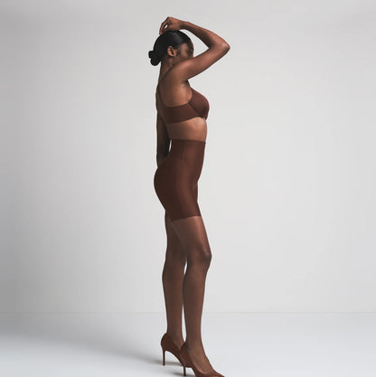 SKIMS BODY CORE SCULPT MID RISE SHORT | COCOA