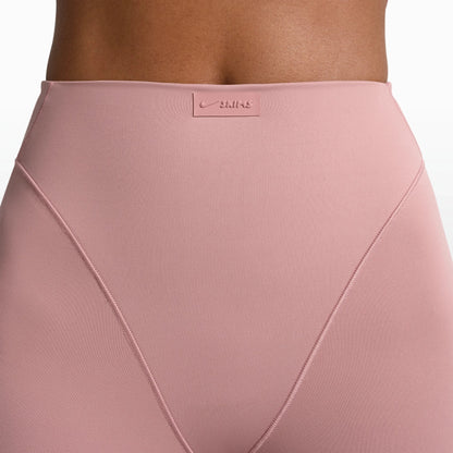 NikeSKIMS MATTE 17" V-LINE CAPRI LEGGING | HIMALAYAN