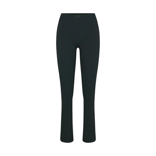 NikeSKIMS MATTE V-LINE 39" STRAIGHT LEGGING | DARK TEAL
