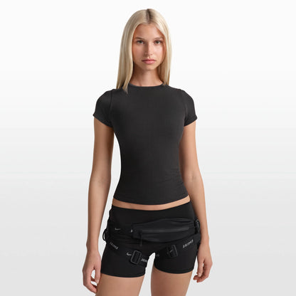 NikeSKIMS RIBBED SEAMLESS BABY T-SHIRT | OBSIDIAN