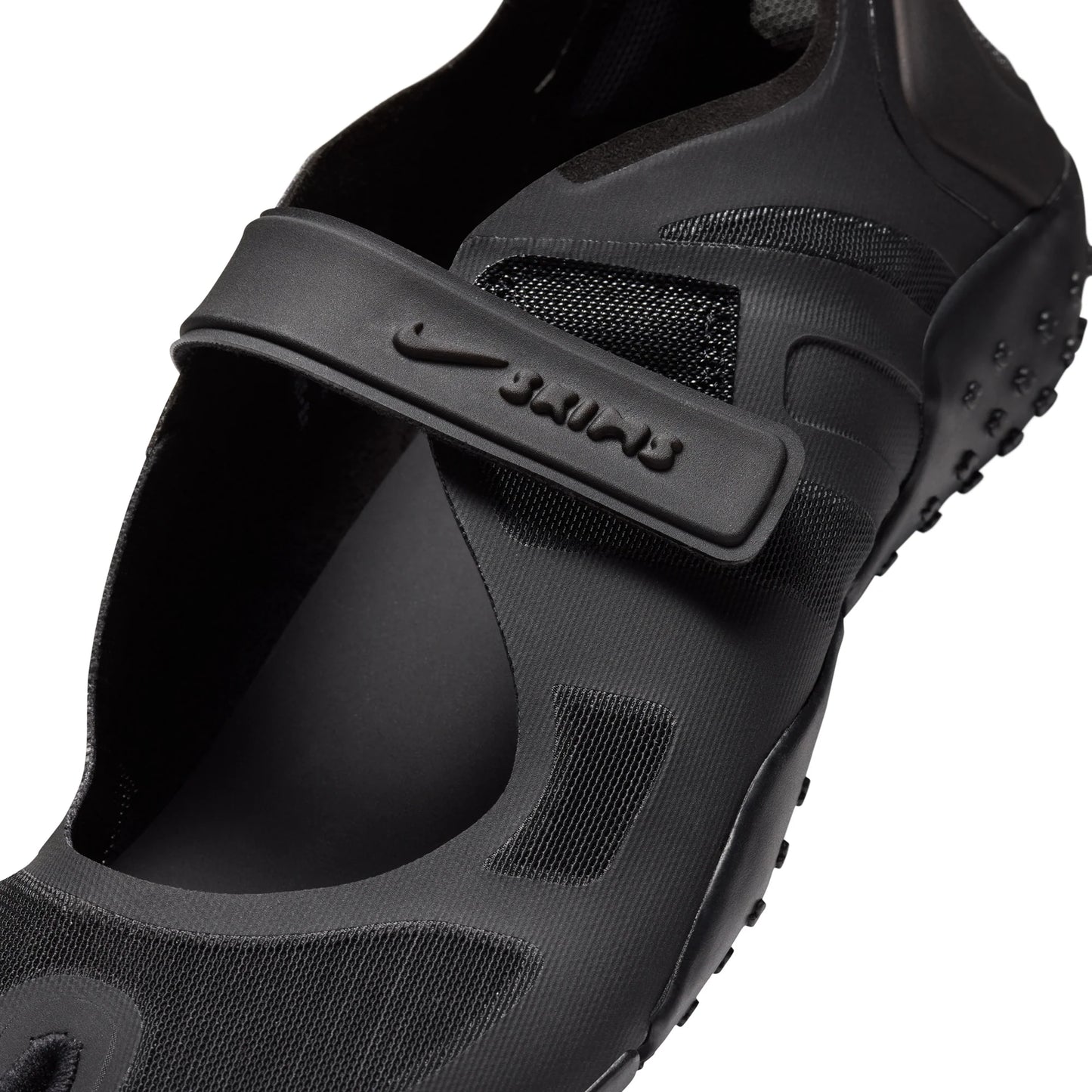 NikeSKIMS FOOTWEAR RIFT MESH | BLACK