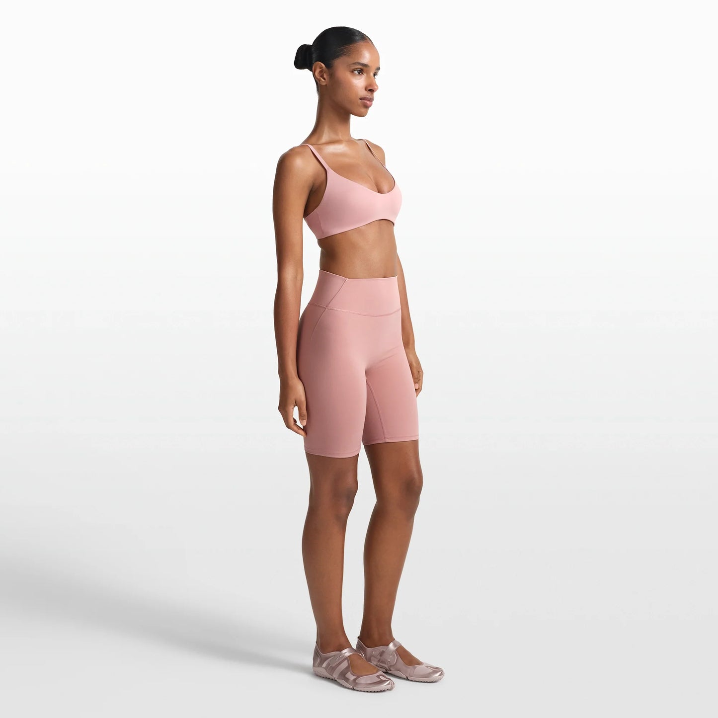 NikeSKIMS MATTE 7" BIKER SHORT | HIMALAYAN