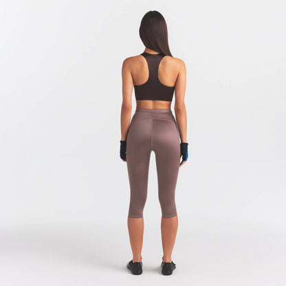 NikeSKIMS SATIN SHINE CAPRI 17" LEGGING | RESIN