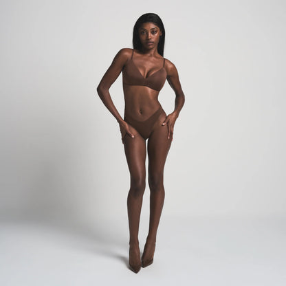 WIRELESS FORM PUSH-UP PLUNGE BRA | COCOA