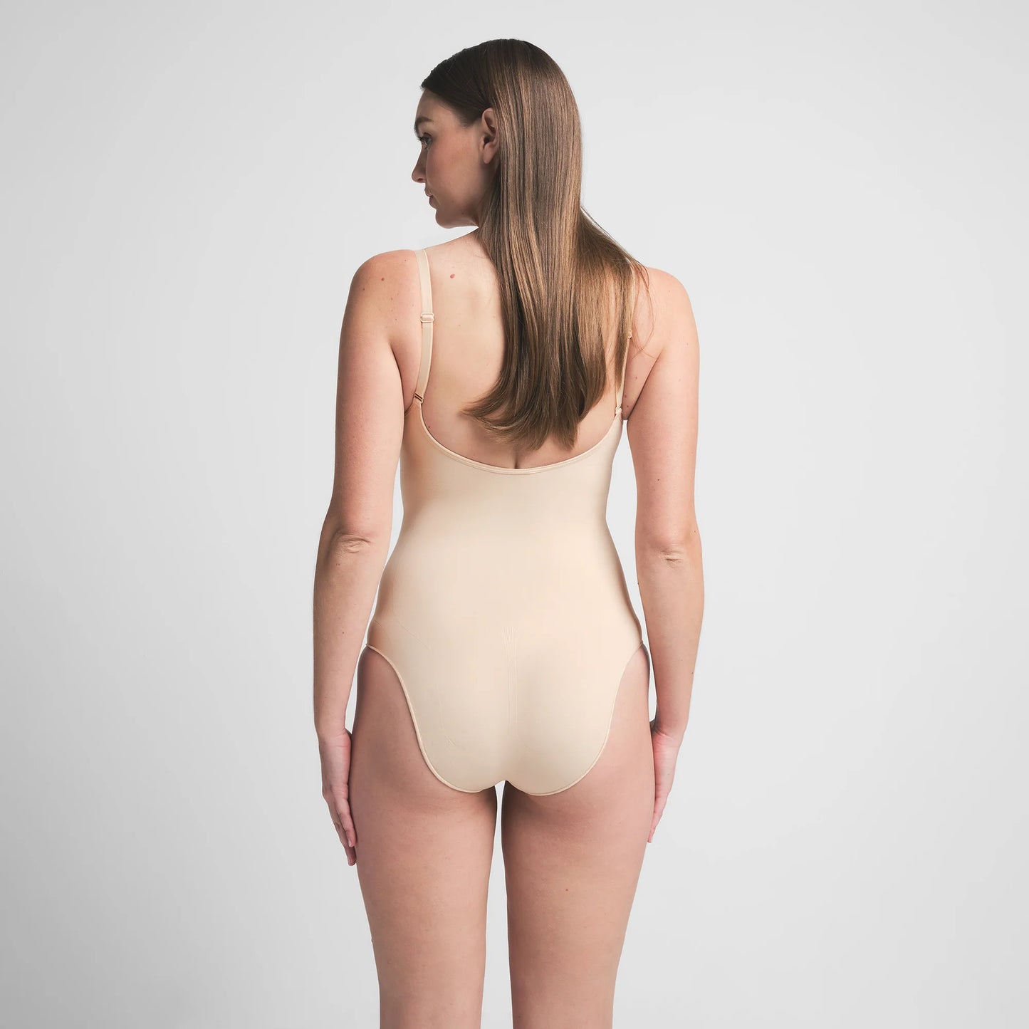 SEAMLESS SCULPT BRIEF BODYSUIT | SAND