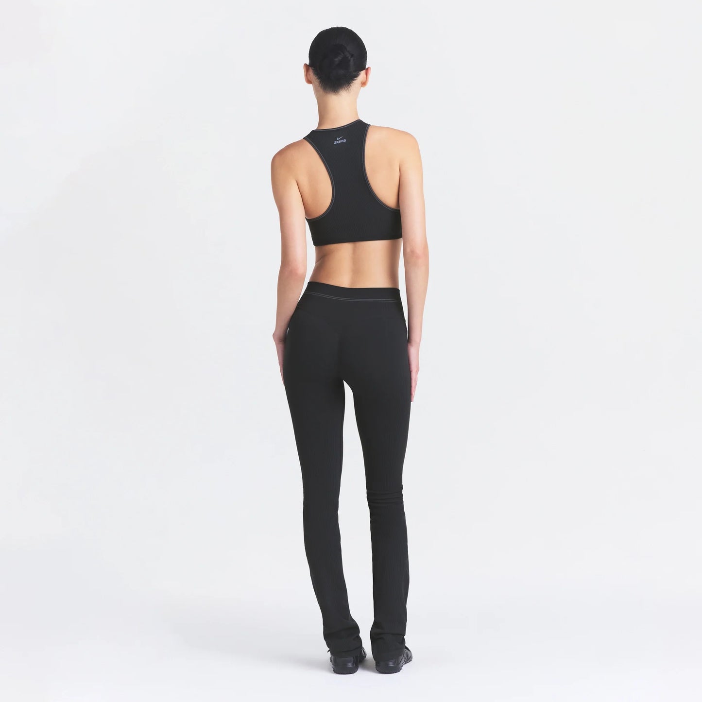 NikeSKIMS RIBBED SEAMLESS RACER FRONT BRA | OBSIDIAN