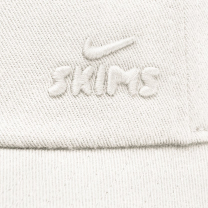 NikeSKIMS ACCESSORIES CLUB CAP | IVORY