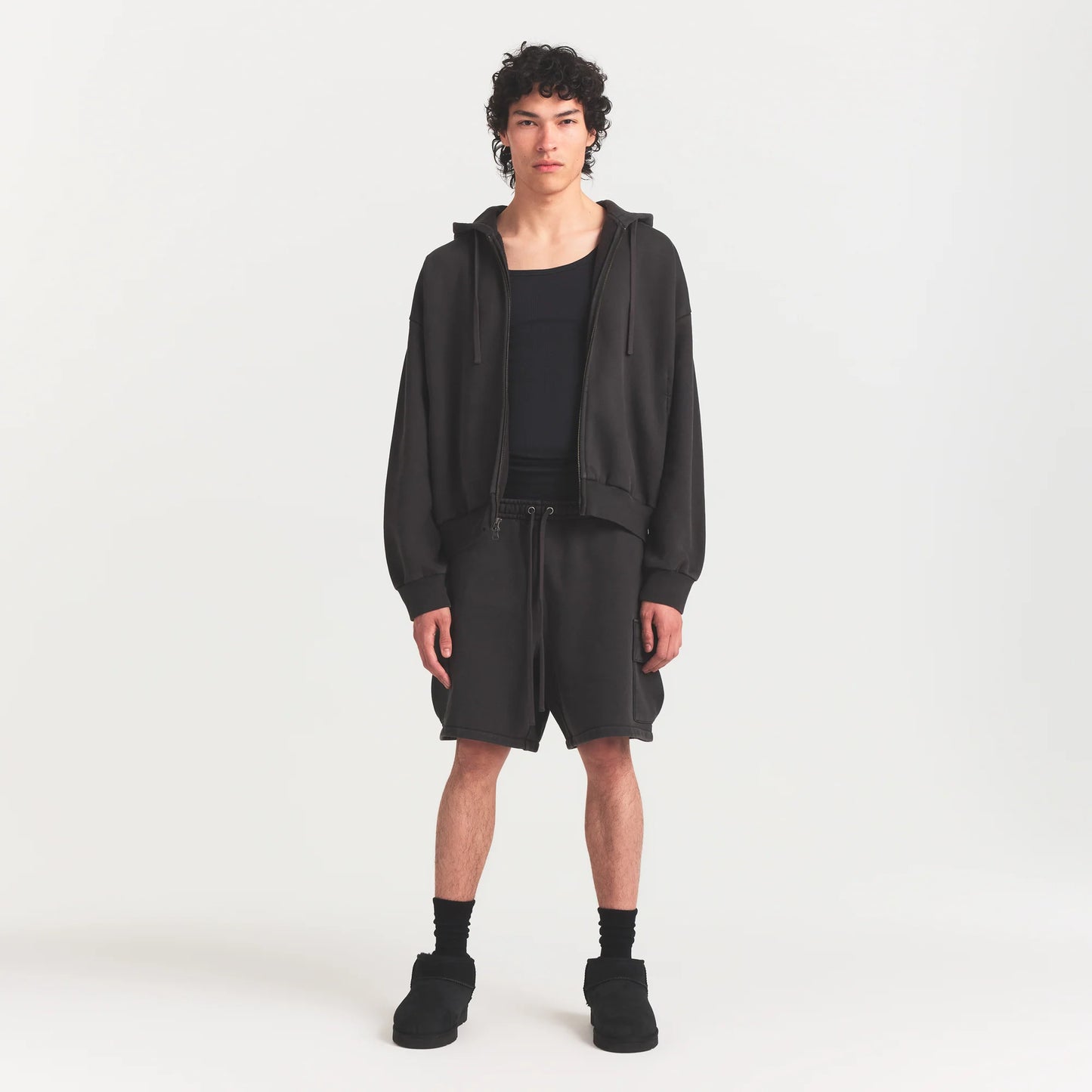 HEAVYWEIGHT FLEECE MENS CARGO SHORT | WASHED ONYX