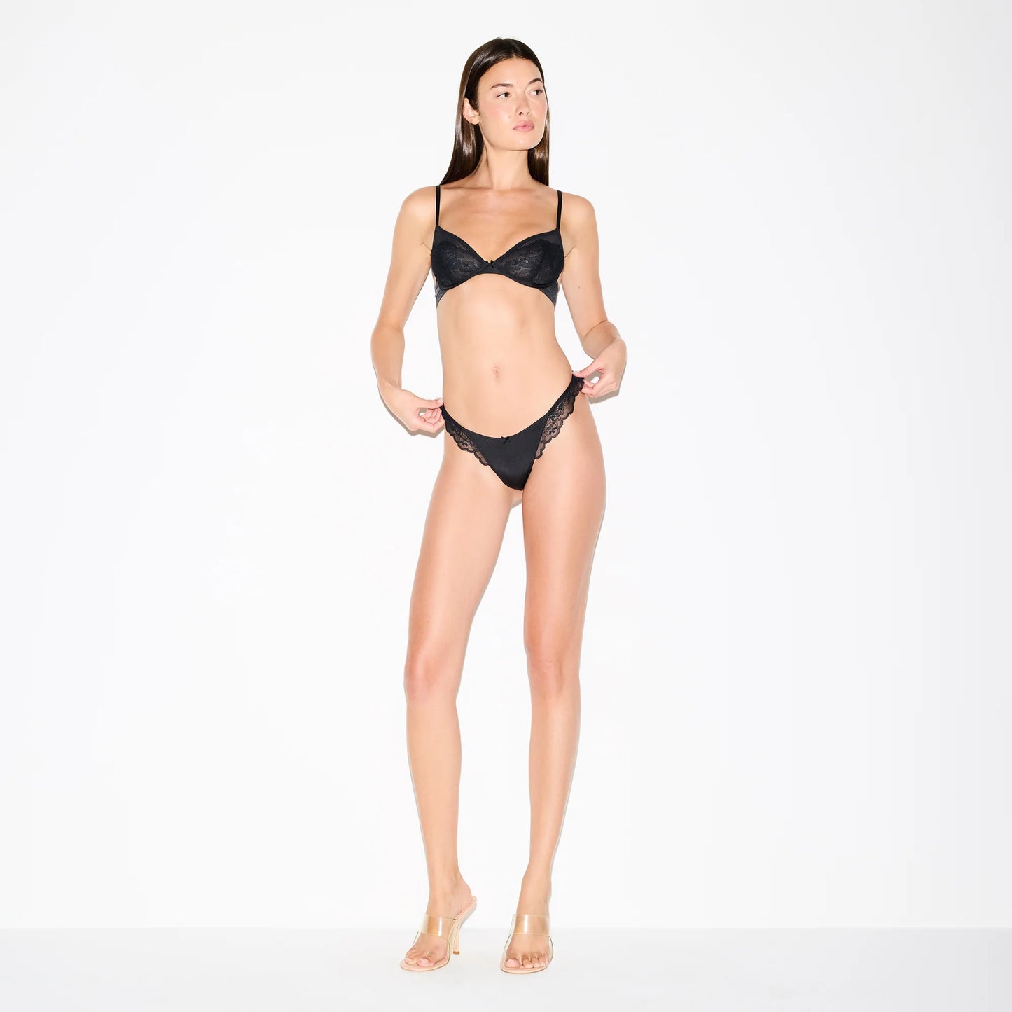 SKIMS LACE THONG | ONYX