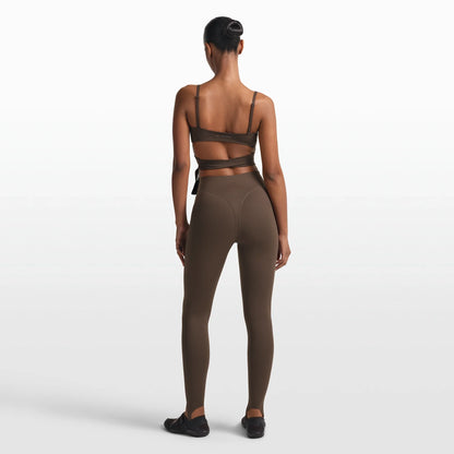 NikeSKIMS MATTE V-LINE STIRRUP LEGGING | DARK SEPIA