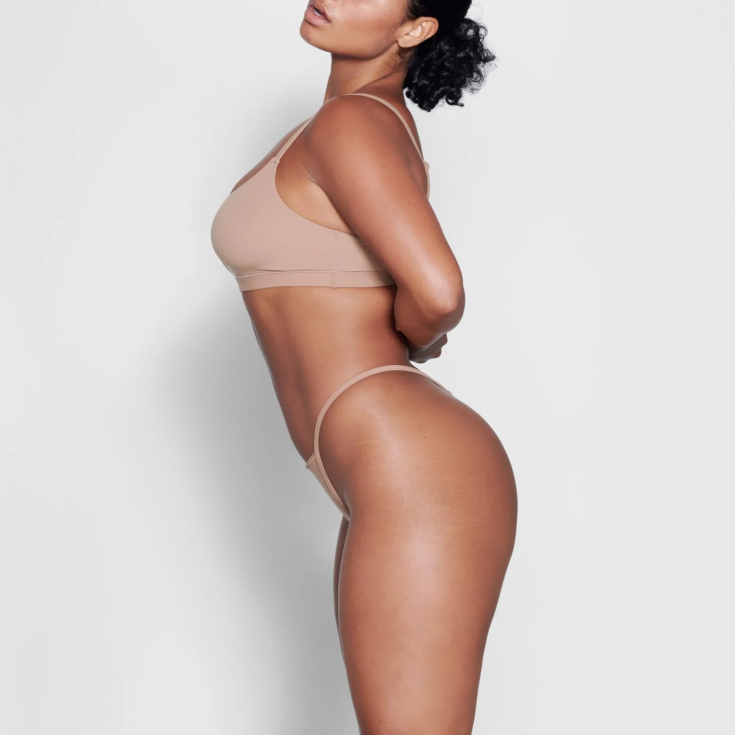 FITS EVERYBODY T-STRING THONG | SIENNA