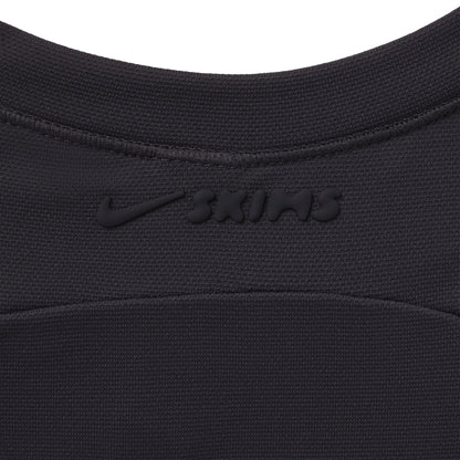 NikeSKIMS AIRY OVERSIZED T-SHIRT | OBSIDIAN