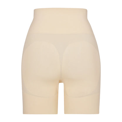 SEAMLESS SCULPT BUTT LIFTING SHORT | SAND