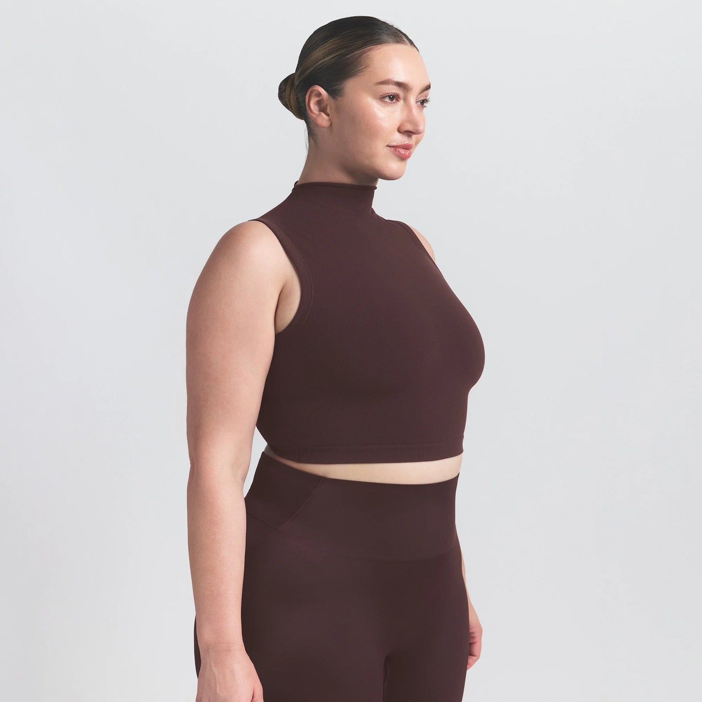 NikeSKIMS VINTAGE SEAMLESS MOCK NECK BRA TOP | PHOENIX