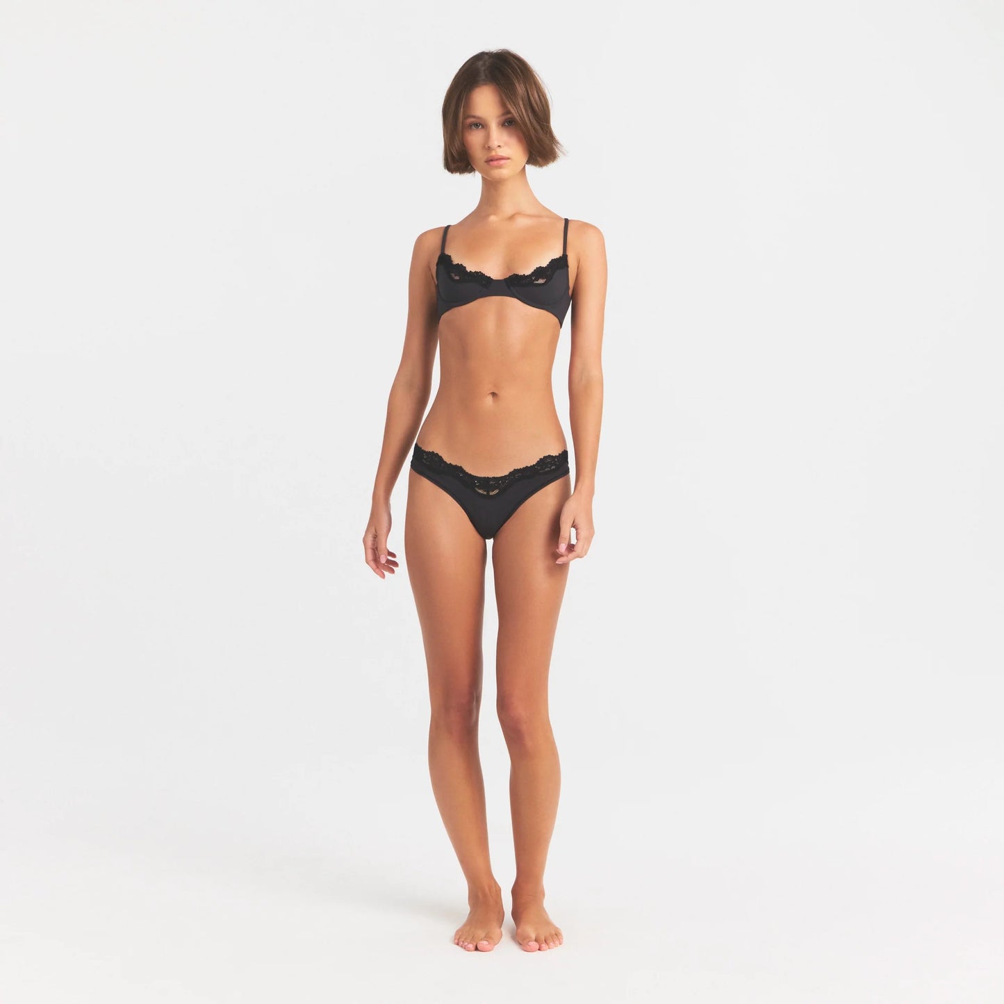 FITS EVERYBODY LACE UNLINED SCOOP BRA | ONYX