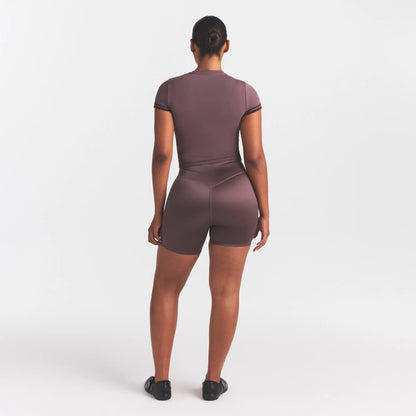 NikeSKIMS SATIN SHINE BONDED WAIST 5" BIKER SHORT | RESIN