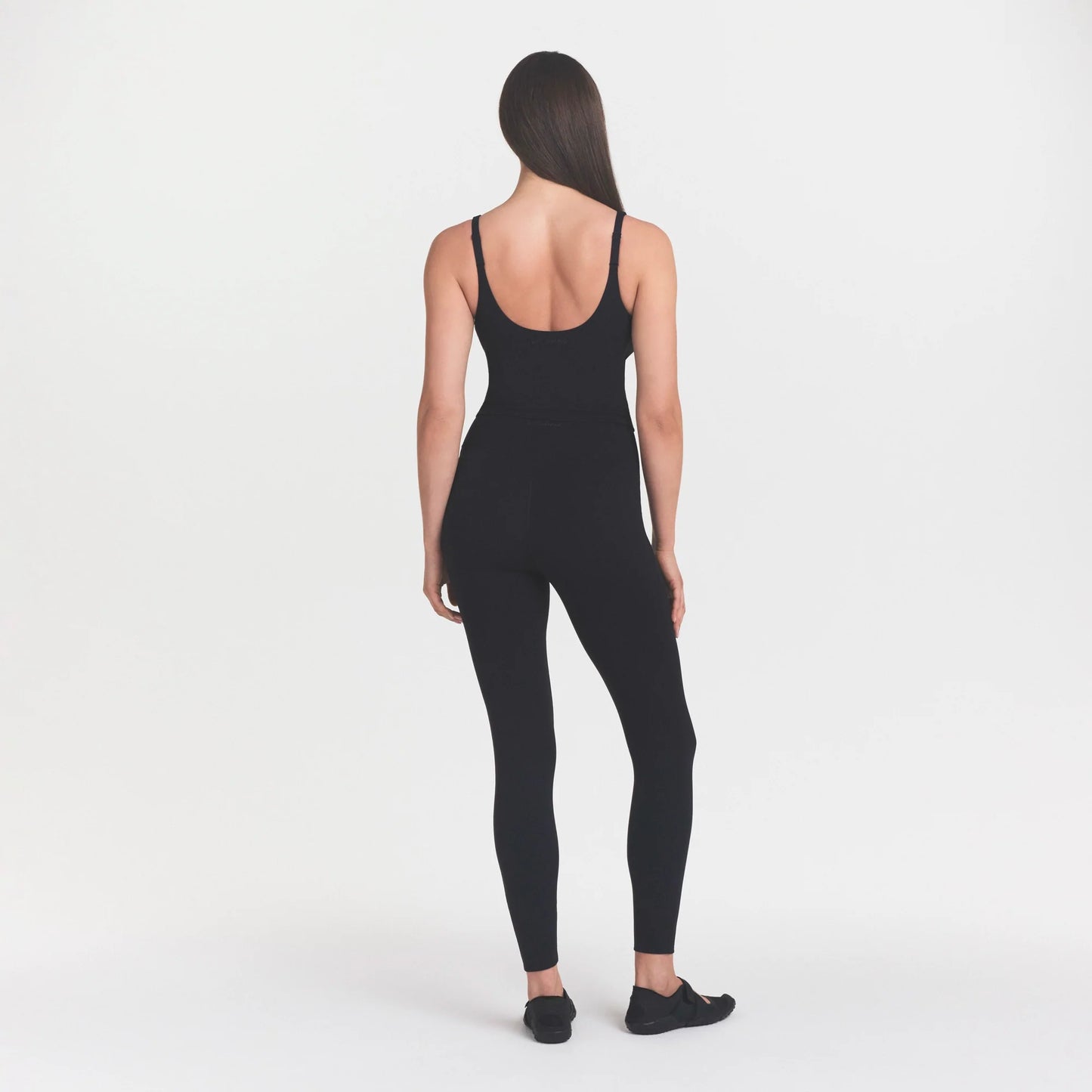 NikeSKIMS STUDIO STRETCH PLUNGE TANK | OBSIDIAN