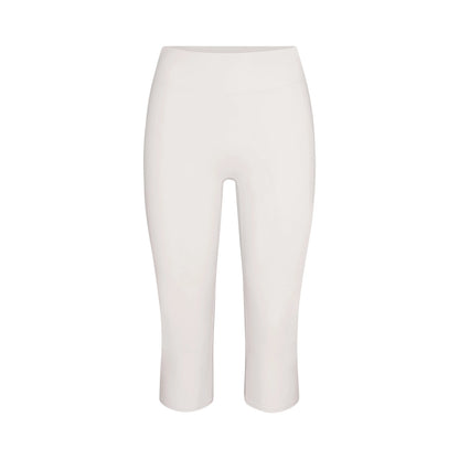 NikeSKIMS MATTE 17" CAPRI LEGGING | IVORY