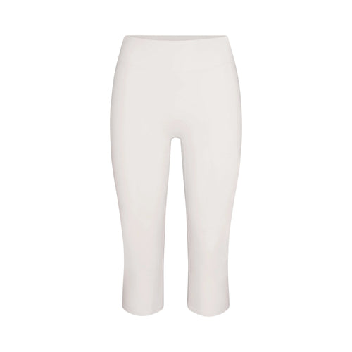 NikeSKIMS MATTE 17" CAPRI LEGGING | IVORY