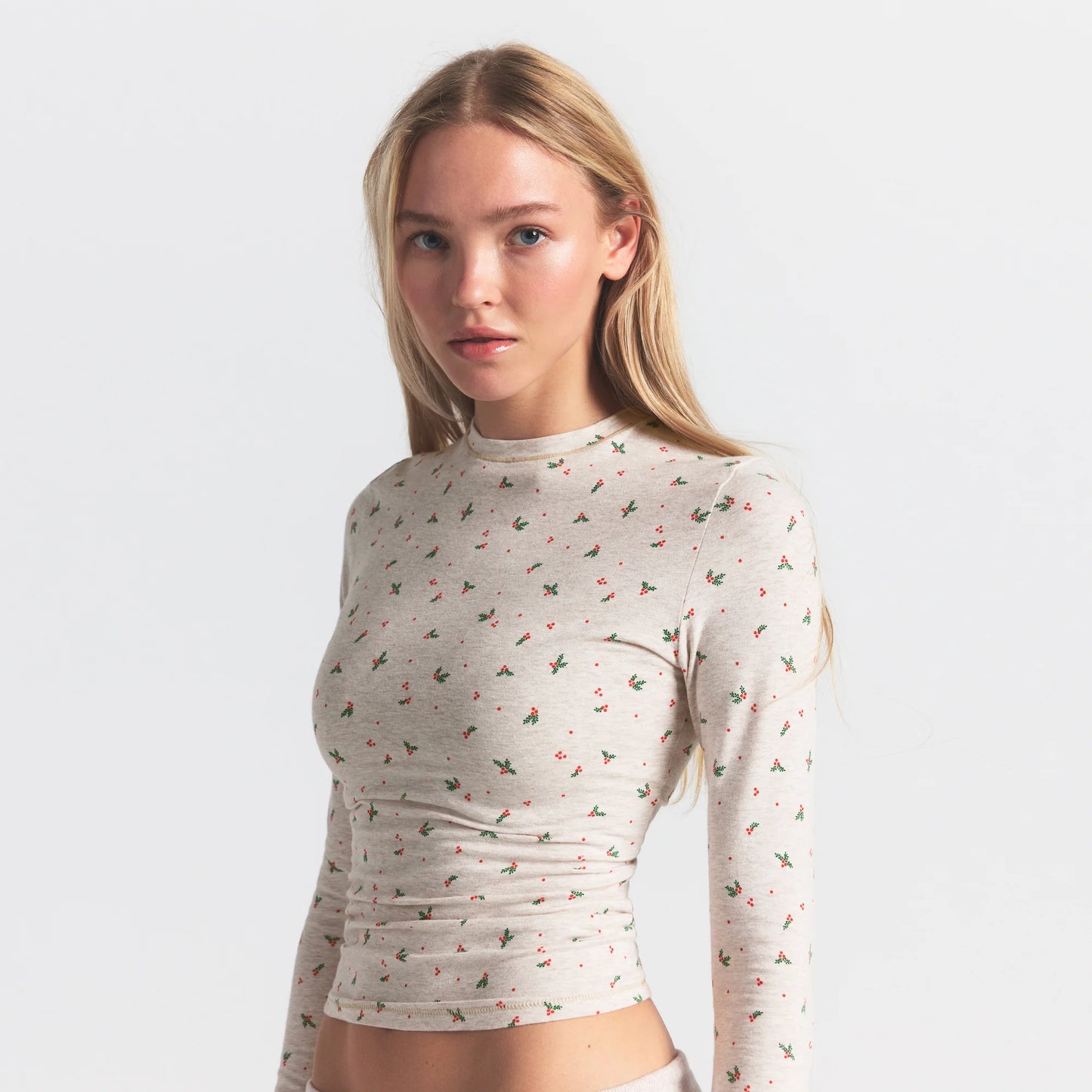 COTTON JERSEY LONG SLEEVE T-SHIRT | OATMEAL HEATHER HOLLY PRINT